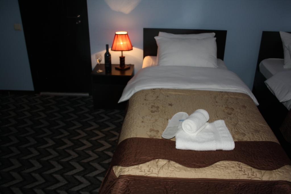 Royal Georgia Hotell Tbilisi Rom bilde