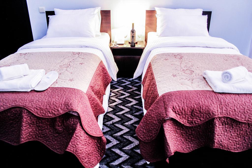Royal Georgia Hotell Tbilisi Eksteriør bilde
